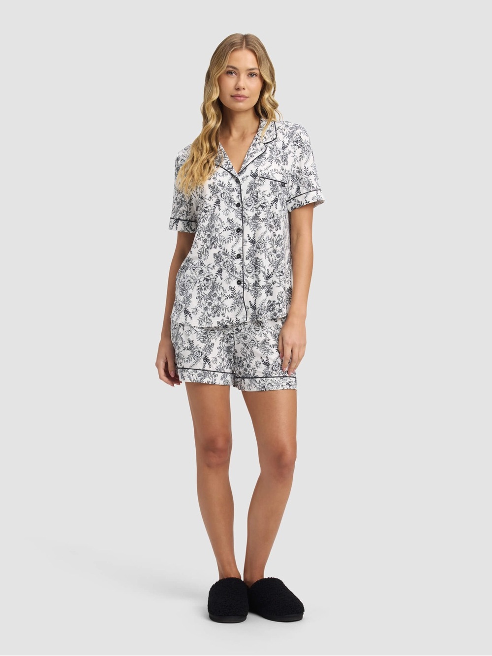 Cozy earth short pajama set in black toile